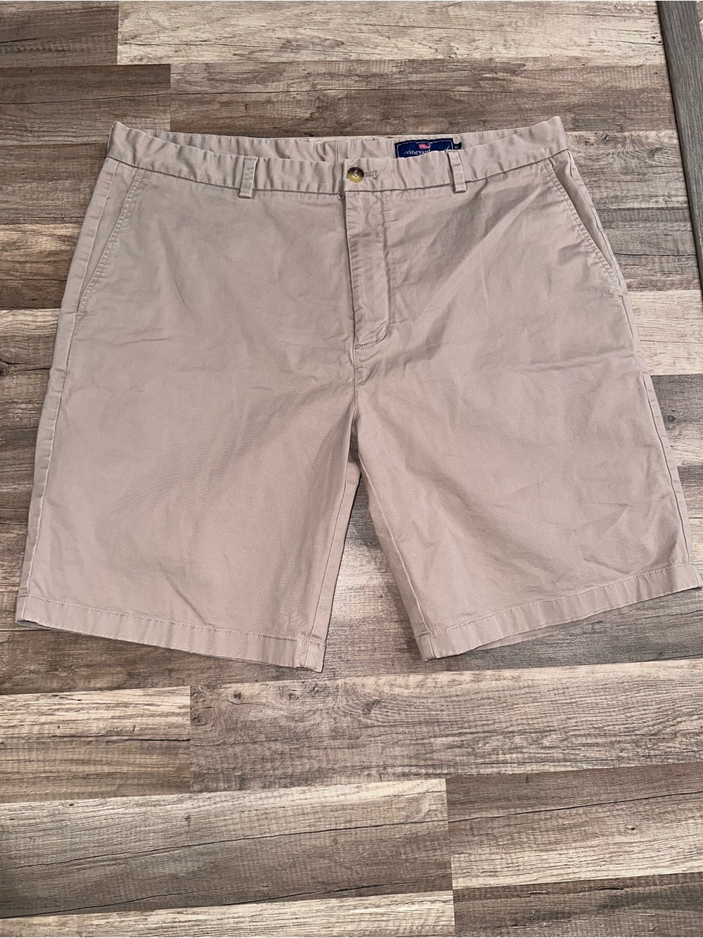 Vineyard Vines Men's Khaki Flat-Front Shorts